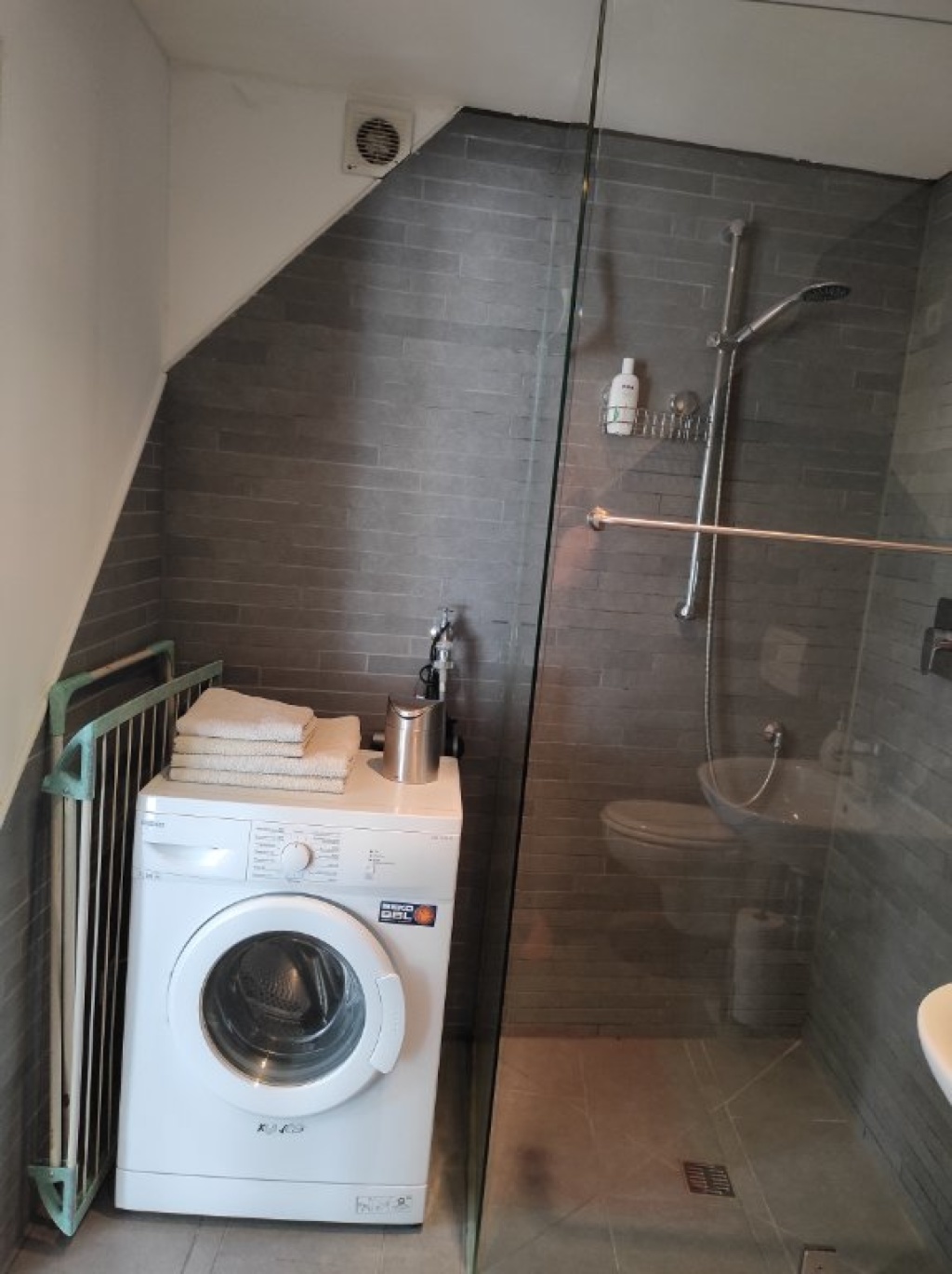 Ferienwohnung mit Terrasse – Untere Dorfstr., 50829 Köln Bocklemünd/Mengenich – Vorschaubild 12