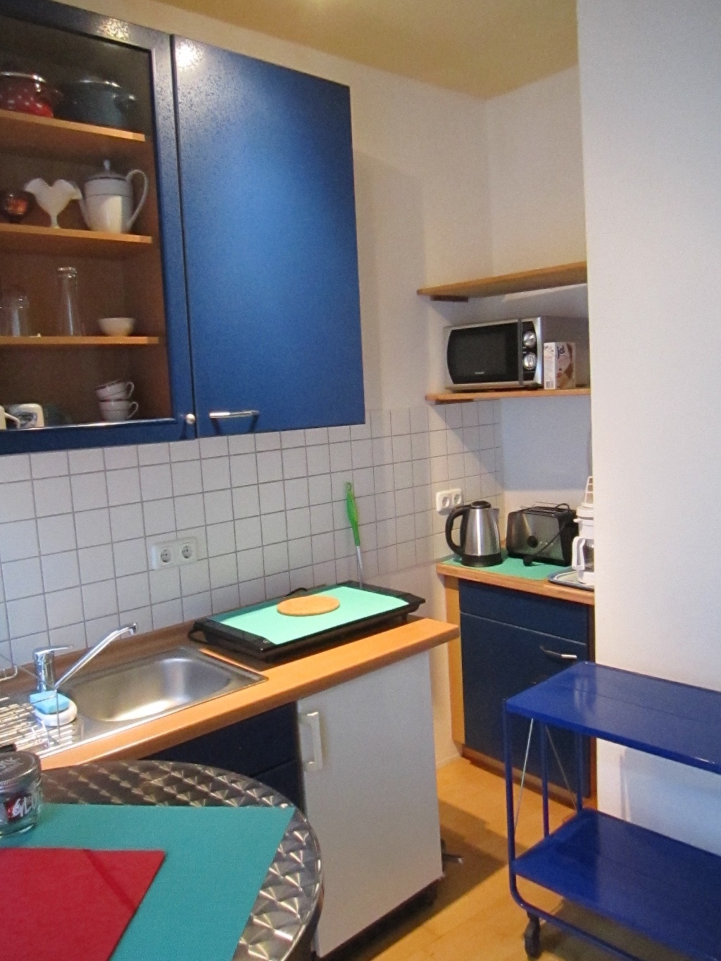 Flat Wunsch-flexibler Einzug noch im August möglich für 1 PERSON Allersbergerstrasse - Offene Küche vollausgestattet