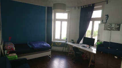 Zwischenmiete 4  Monate .Möbliertes  22 m2 Zimmer in Eimsbüttel  vom 01.09.2026 bis 30.12 .2026  zu vermieten!