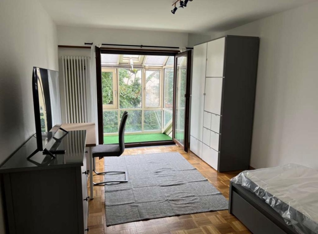 WG-Zimmer Heilbronn - - Zimmer mit Wintergarten