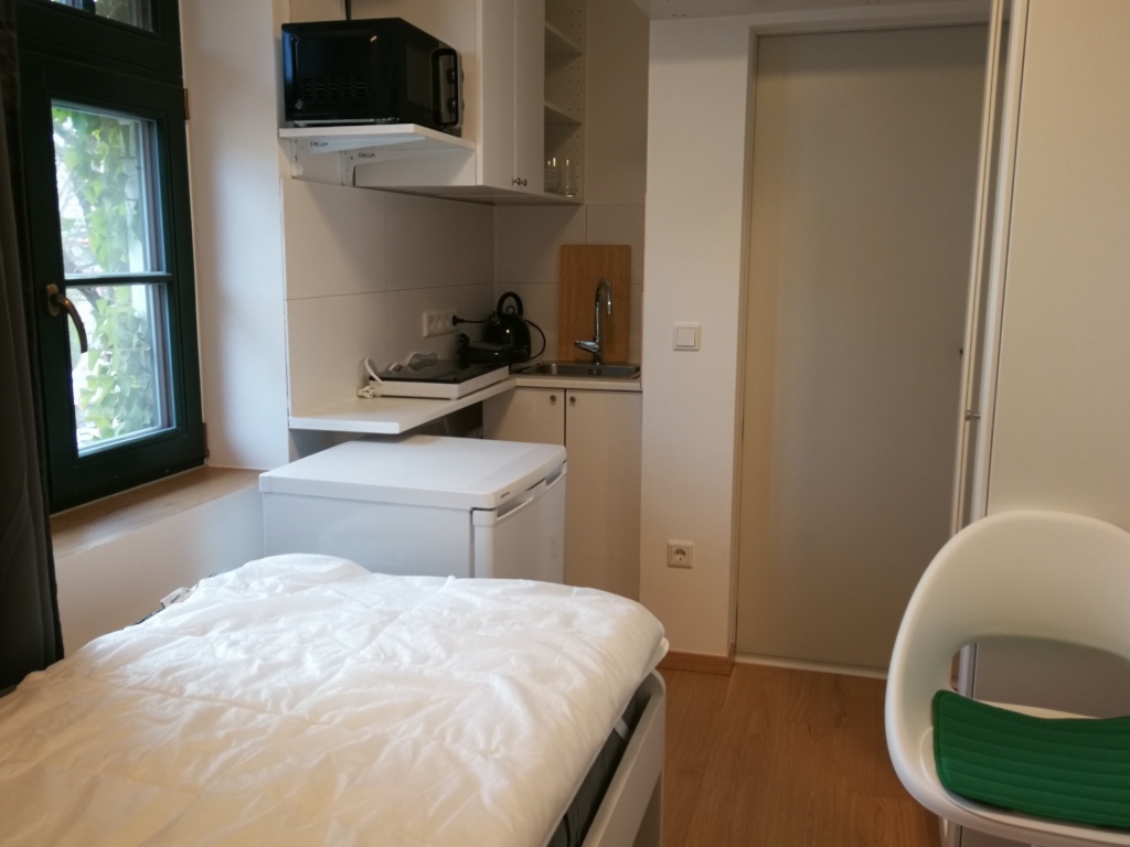 1 Zimmer student studio apartment, warm, 1mins zu Fuß zum Pasing bahnhof, 5 min city centre Sbahn - münchen