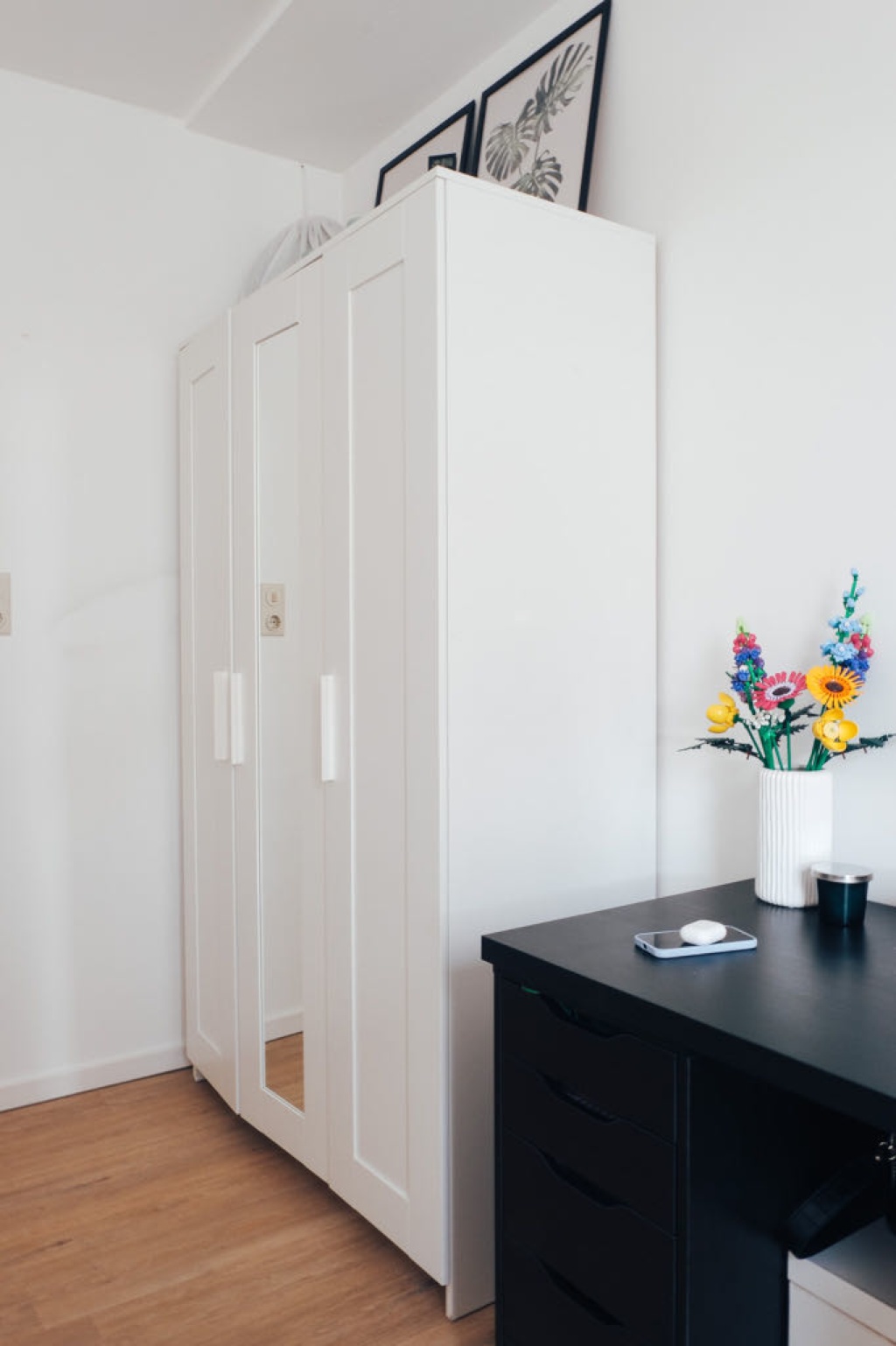 Flatshare Nord Am Kriegsbergturm 37 - Auch ein Schrank wäre schon im Zimmer