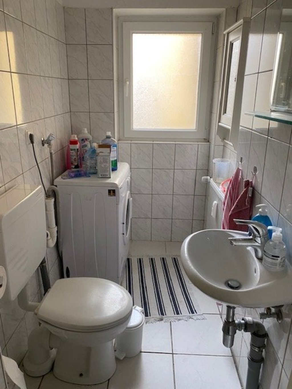 1 Zimmer/ Studenten-WG/ Mädels-WG - neu möbliert - ab 1 Zi. sofort - 5er WG 250,00 € incl. aller Nebenkosten – Bgm.-Smidt-Str. 169, 27568 Bremerhaven Mitte – Vorschaubild 14