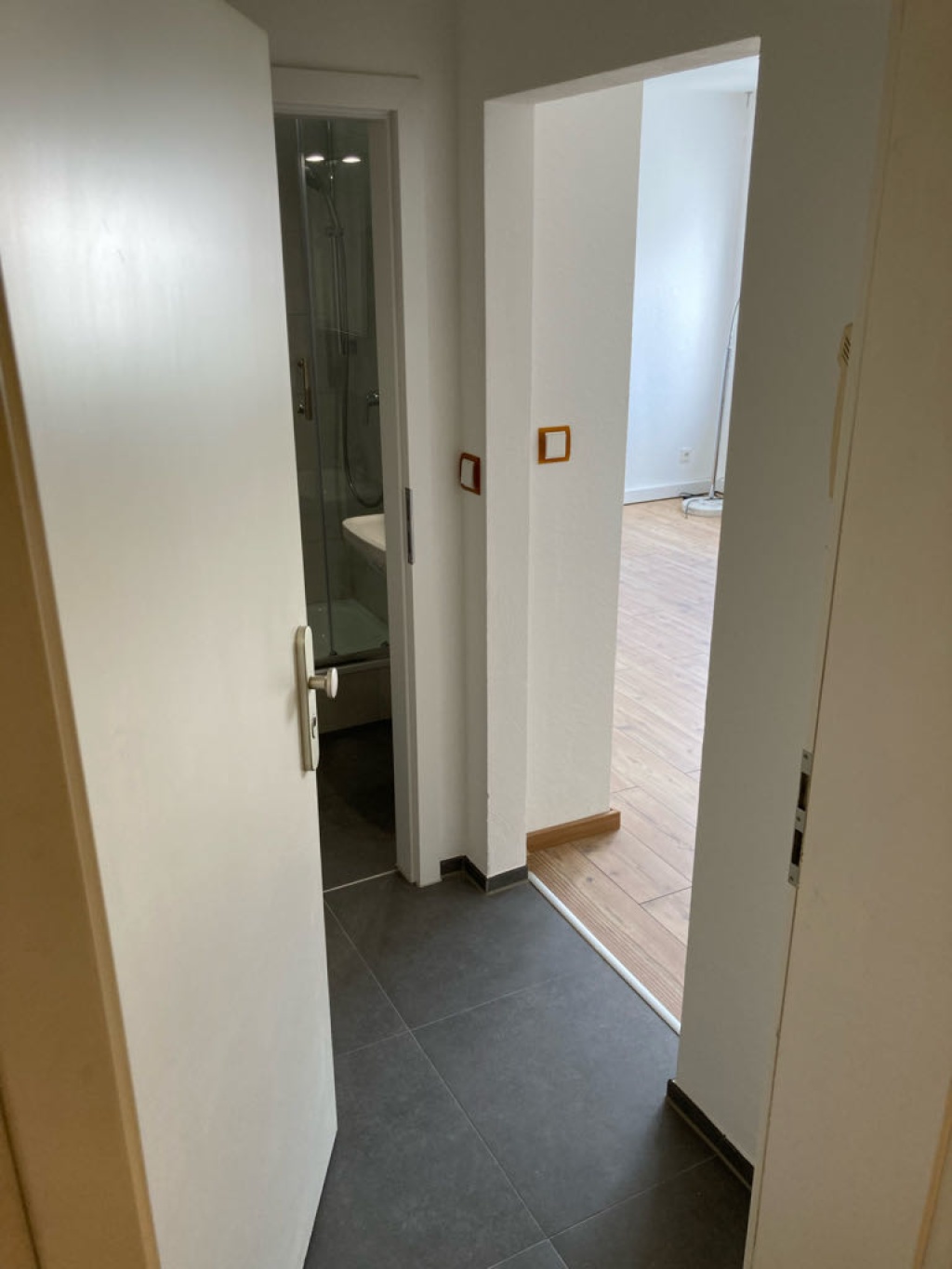 1 Room Flat Oberrad Schafheckstrasse 10 - Eingang/Flur