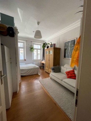 Ad image: Flexible: room for rent in beautiful old building WG :)