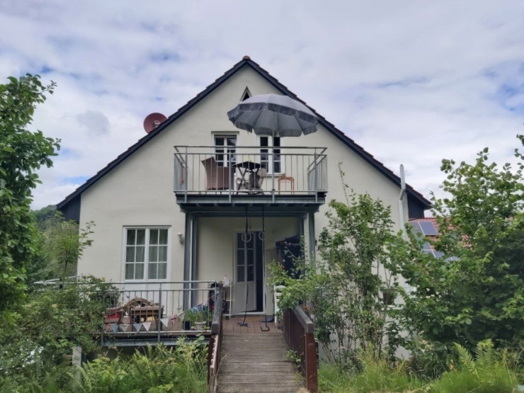 Schönes Zimmer in Haus mit Garten und Schafen zur Zwischenmiete Möbliertes Zimmer Marburg