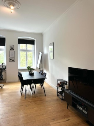 Zentrale Wohnung für 4-6 Monate — photo 1