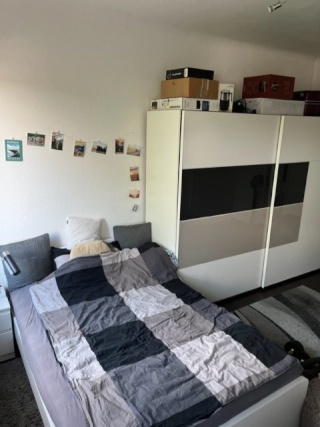 Anzeigenbild: vollmöbliertes Studentenzimmer in 3er WG in sanierter Altbauvilla, Saarbrücken St. Arnual