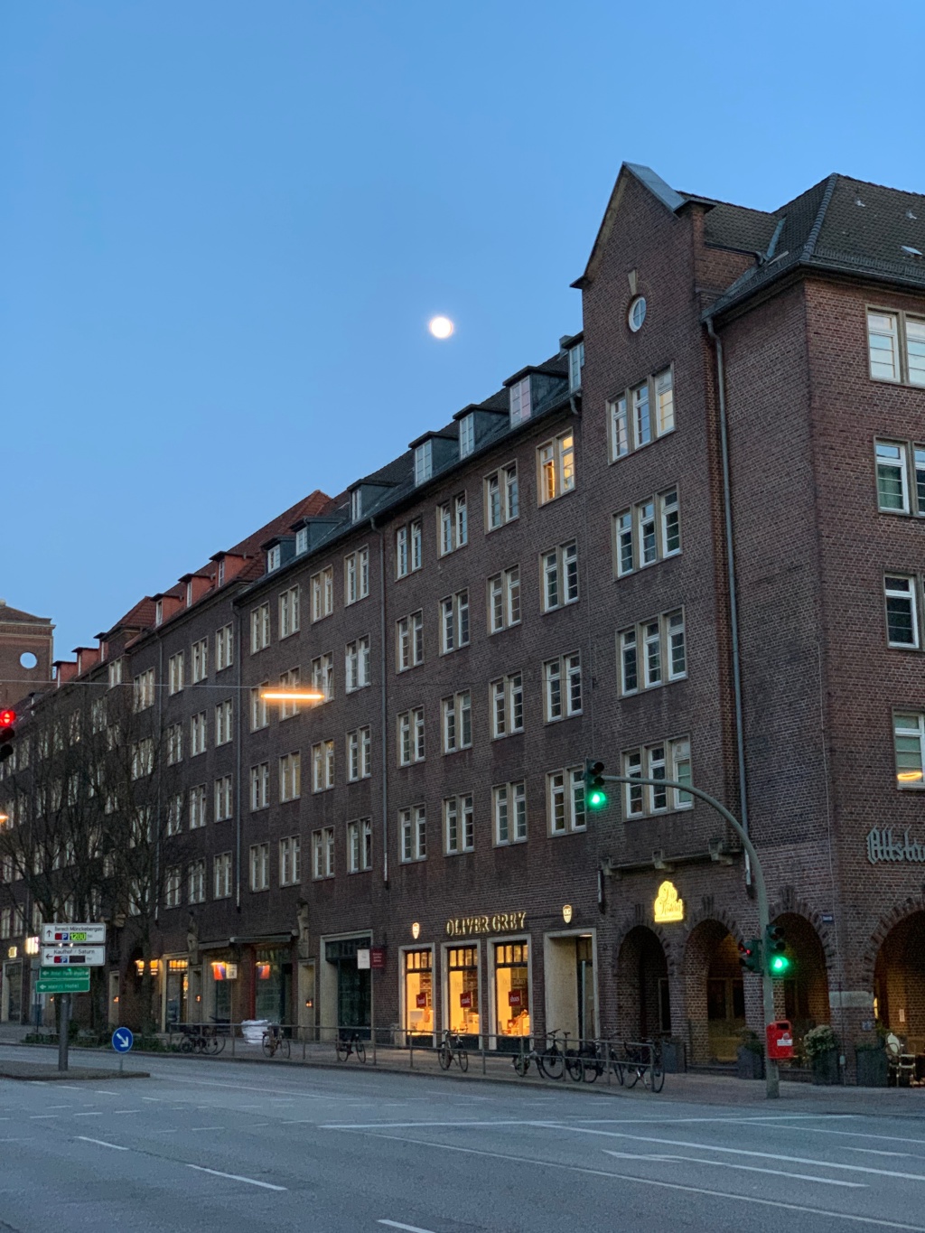 2 Zimmer Wohnung zur Untermiete - befristet- zentral / 2 room apartment for rent - downtown – Steinstraße, 20095 Hamburg Hamburg Innenstadt – Vorschaubild 9