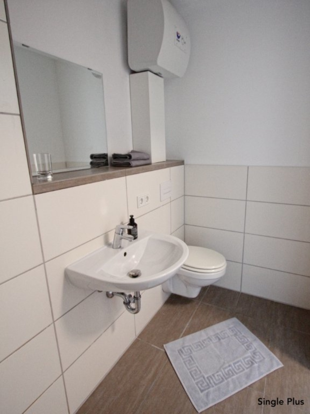 UTES Studentshome: Voll möblierte Apartments in Darmstadt // fully furnished rooms in Darmstadt – Siemensstraße 3, 64289 Darmstadt Kranichstein – Vorschaubild 3