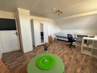 Anzeigenbild: o Doktoranden Zimmer in WG möbliert all inclusive auf idyllisch gelegenem Bauernhof in Jülich, Forschungszentrum 4 km entfernt