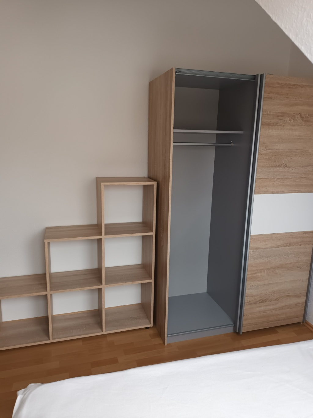 WG-Zimmer Maikammer Eulbuschgasse 1 - Schiebetürenschrank