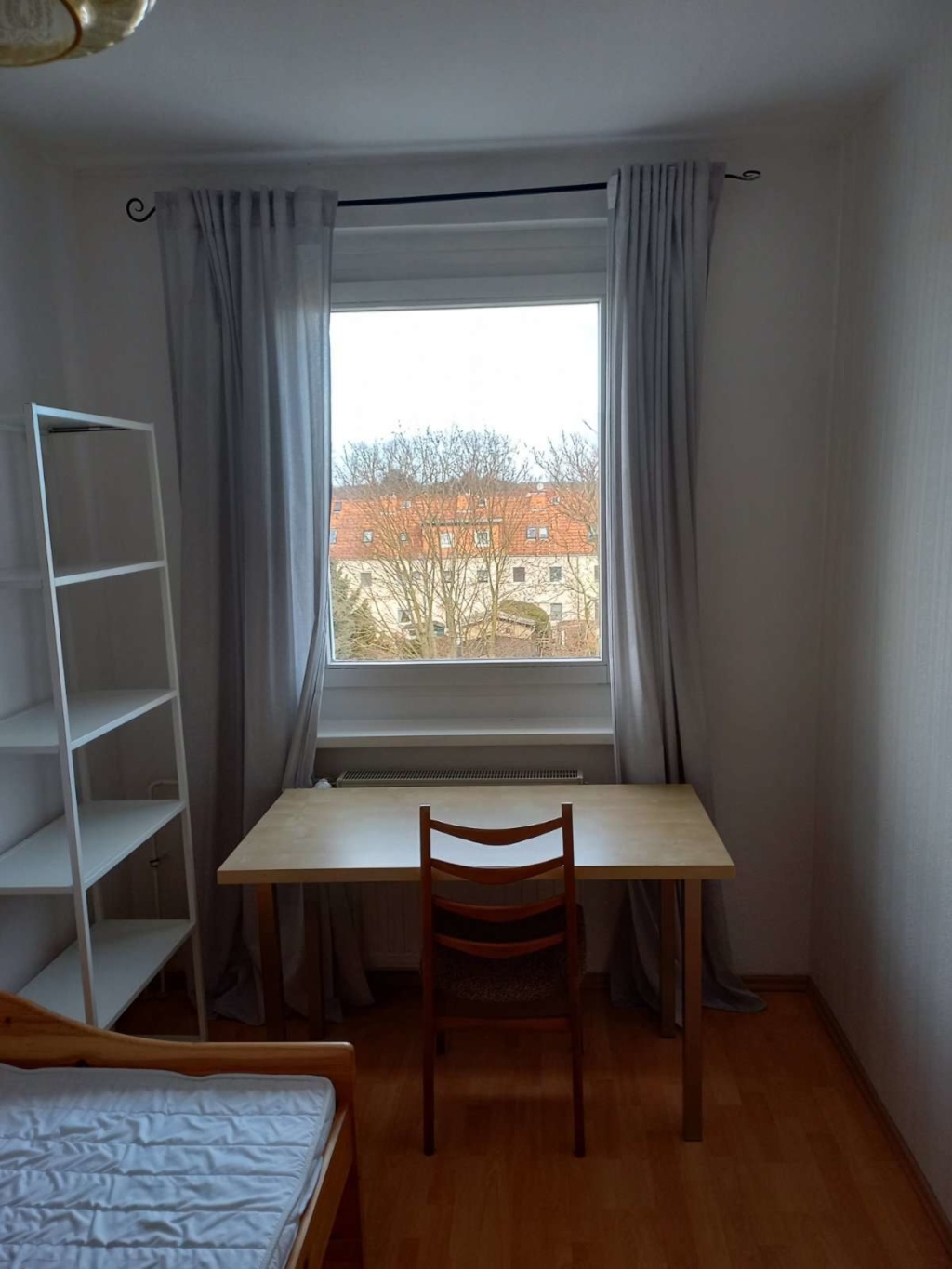 WG-Zimmer Reinickendorf Hennigsdorfer Straße - Zum ruhigen Innenhof