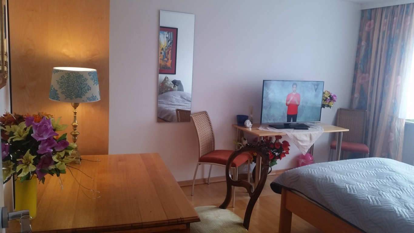 Flatshare Thalkirchen-Obersendling-Forstenried-Fürstenried-Solln Engadiner Strasse 6 - Das Zimmer hat area 16qm