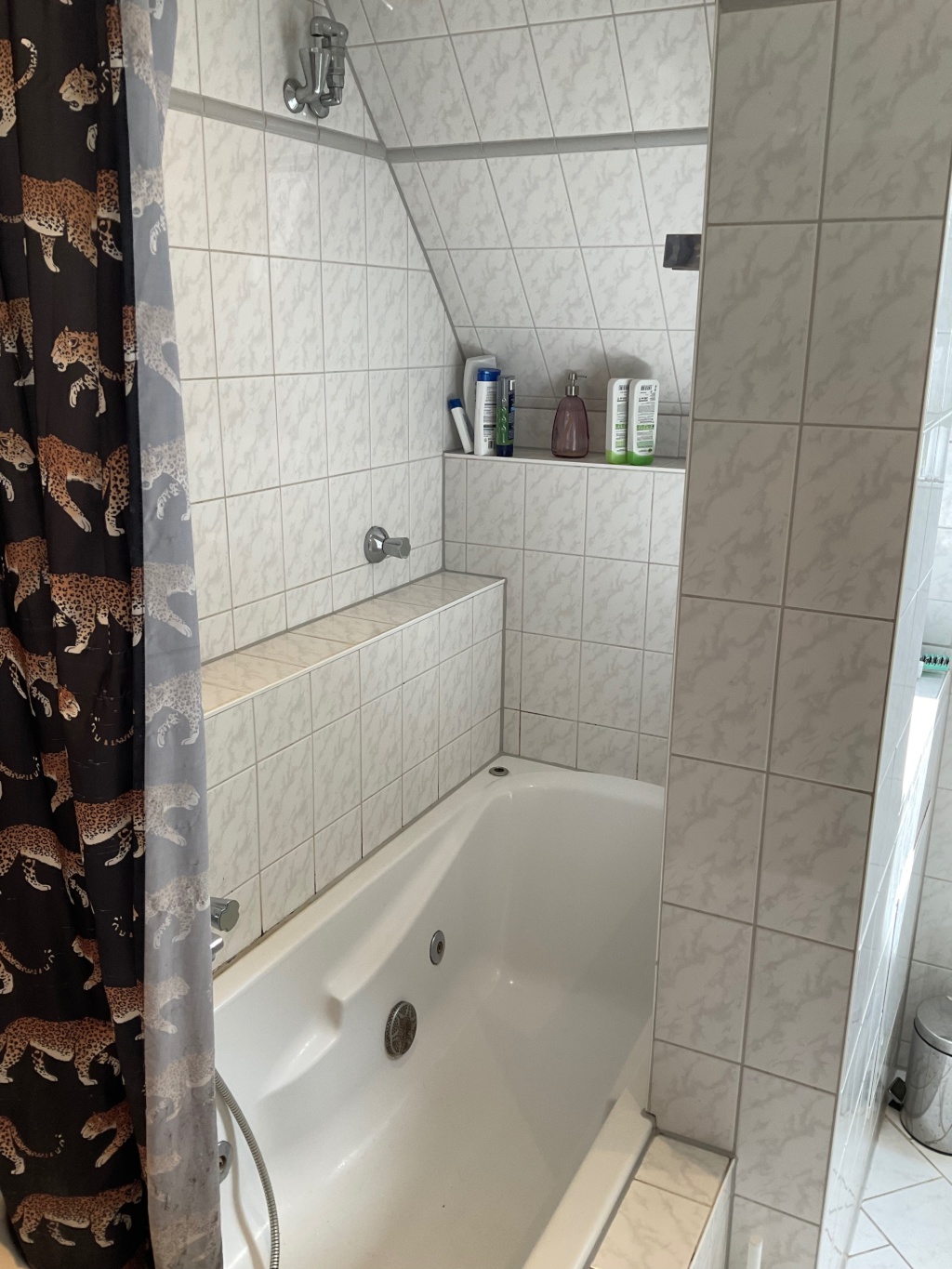 Katzen-Sitter:innen gesucht für hübsche Maisonette-Wohnung in Neukölln vom 26.09. bis 11.10.2026 – Walkenriederstraße, 12347 Berlin Neukölln – Vorschaubild 15