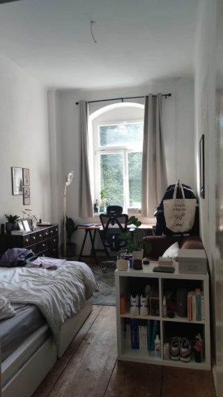 Anzeigenbild: Nettes WG-Zimmer temporär im Altbau mit Wohnzimmer in guter Lage
