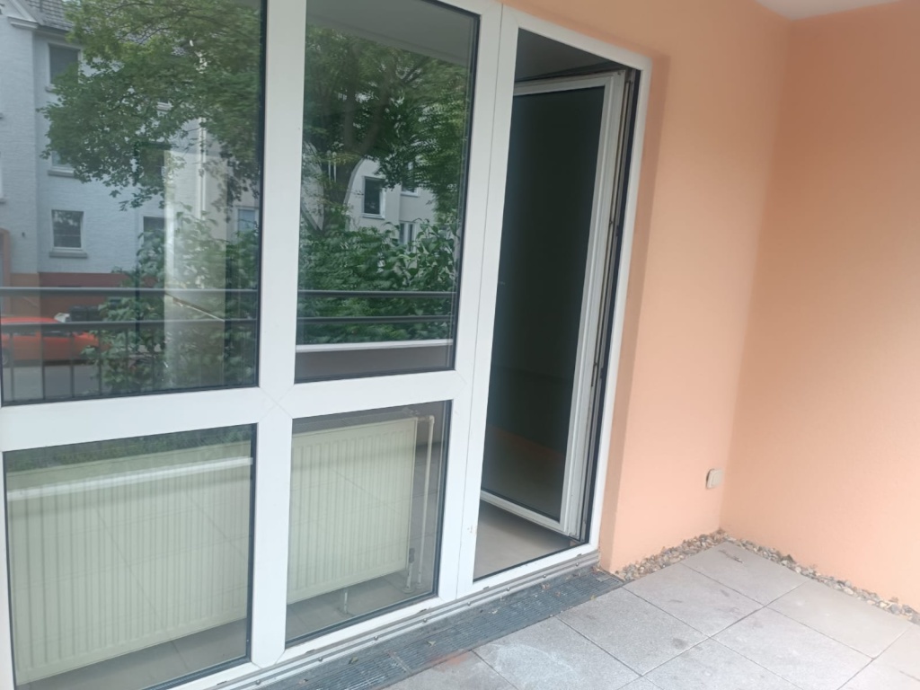 2 ZKB, Einbauküche mit großen Balkon nahe Uni Kassel – Grebensteiner Str. 4-14, 34127 Kassel Nord-Holland – Vorschaubild 4