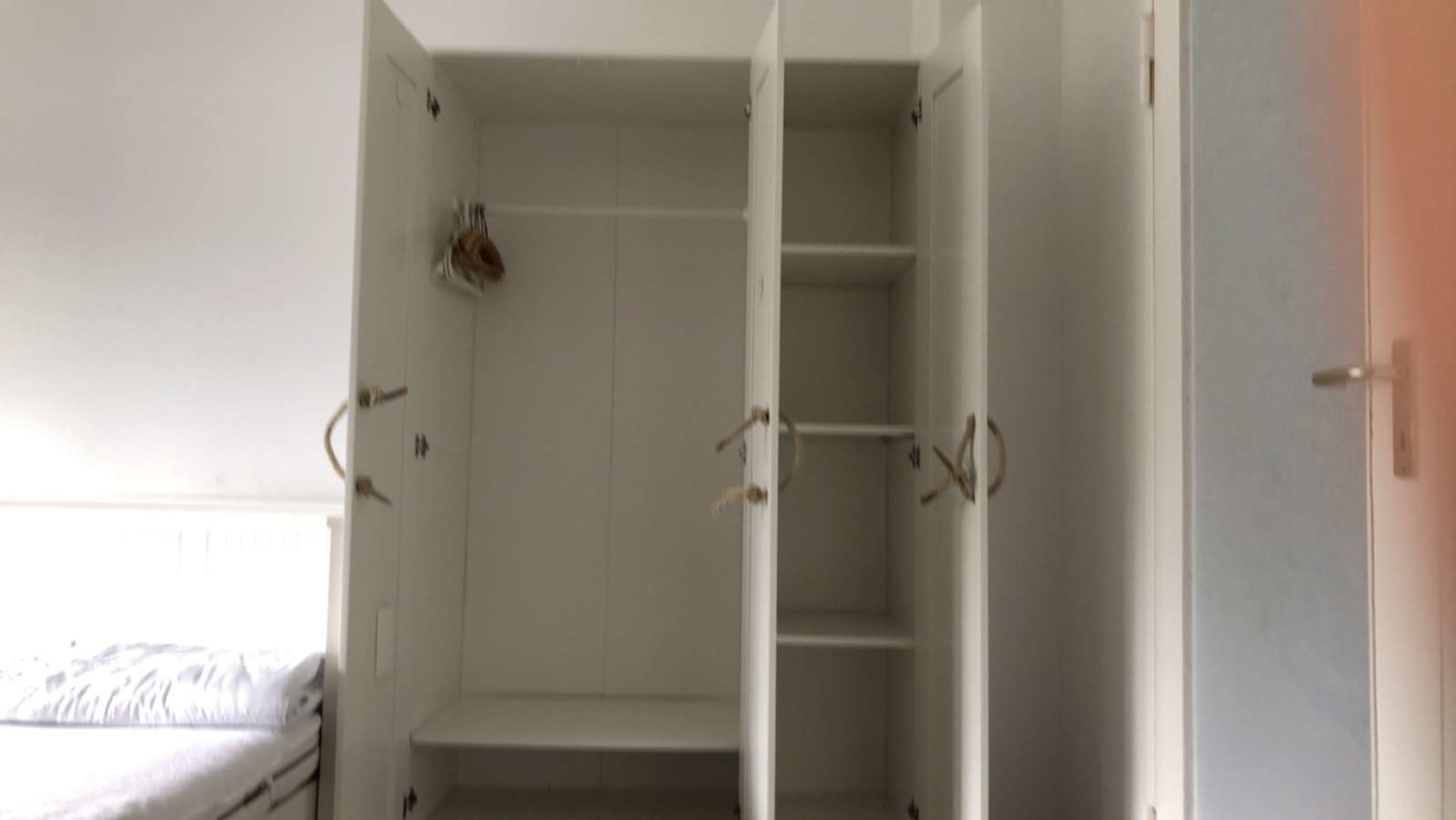 Habitación en WG Wedding Londoner Straße - Kleiderschrank