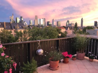 Ad image: Zwischenmiete | Familiengeeignete Dachgeschoss Whg. Nordend-West | Skyline Blick und gr. Dachterrasse