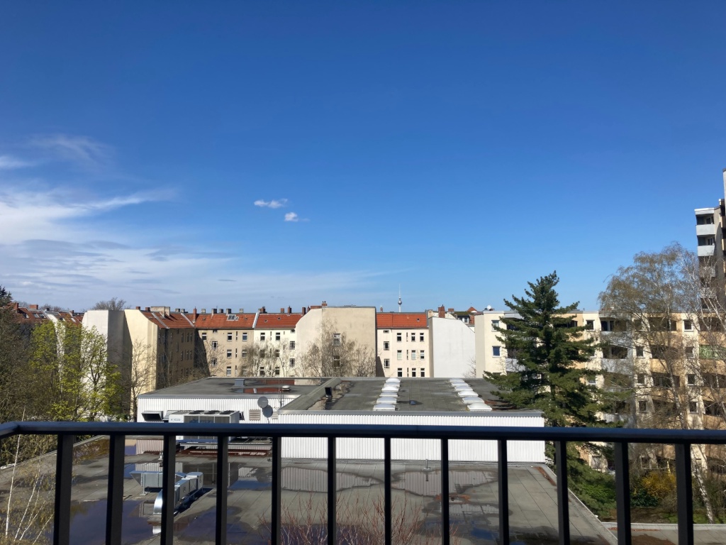 Studio apartment with sunny balcony at the heart of Neukölln for the whole month of September. – Flughafenstr. 72, 12049 Berlin Neukölln – Vorschaubild 3