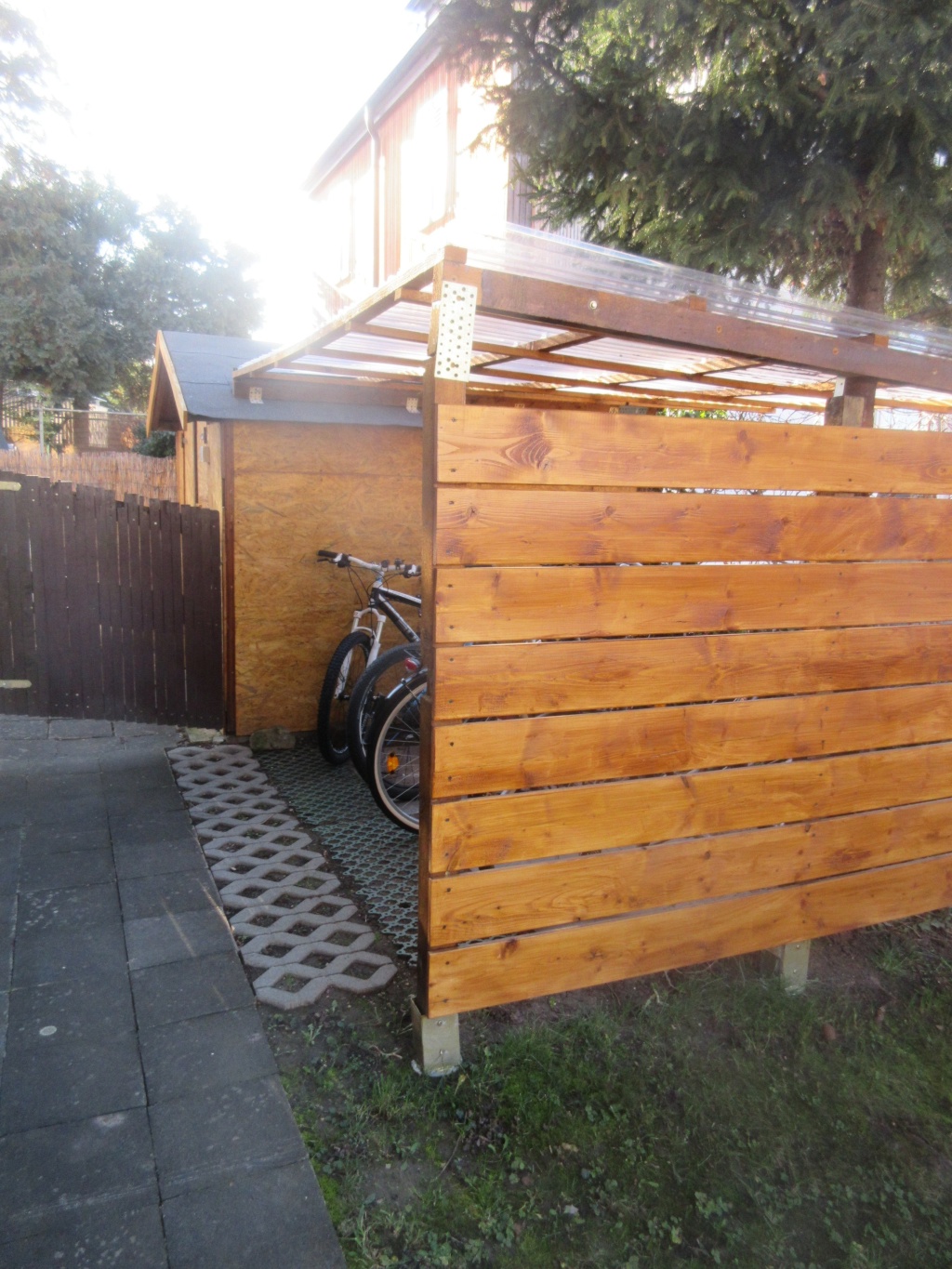 Flatshare Untertürkheim Goldbergstraße 6 - Fahrradplatz