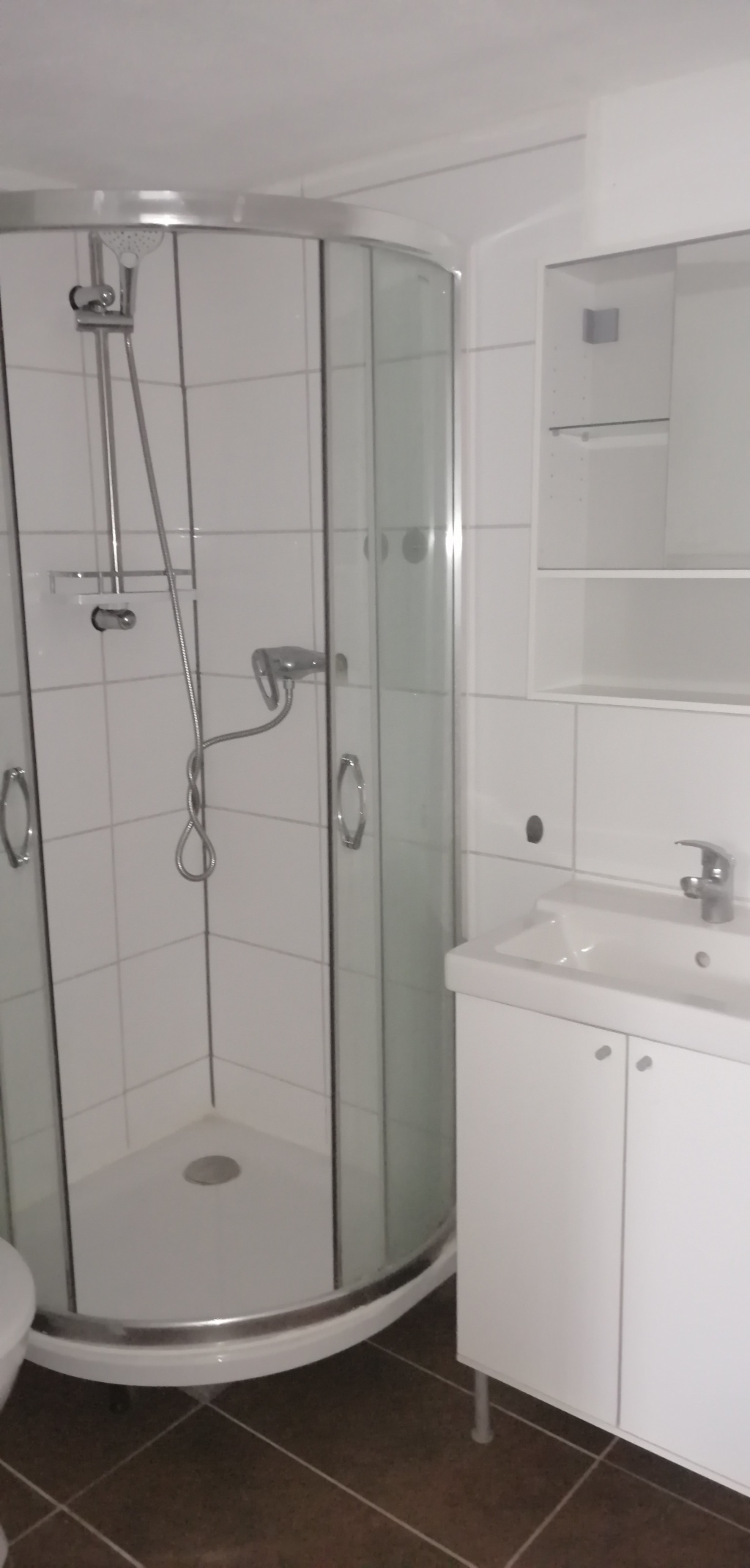 2-Zimmer UG Wohnung Umkreis Tübingen an ruhigen Student:in zu vermieten – Wiesenäckerstr 1-2, 72145 Tübingen Hirrlingen – Vorschaubild 5