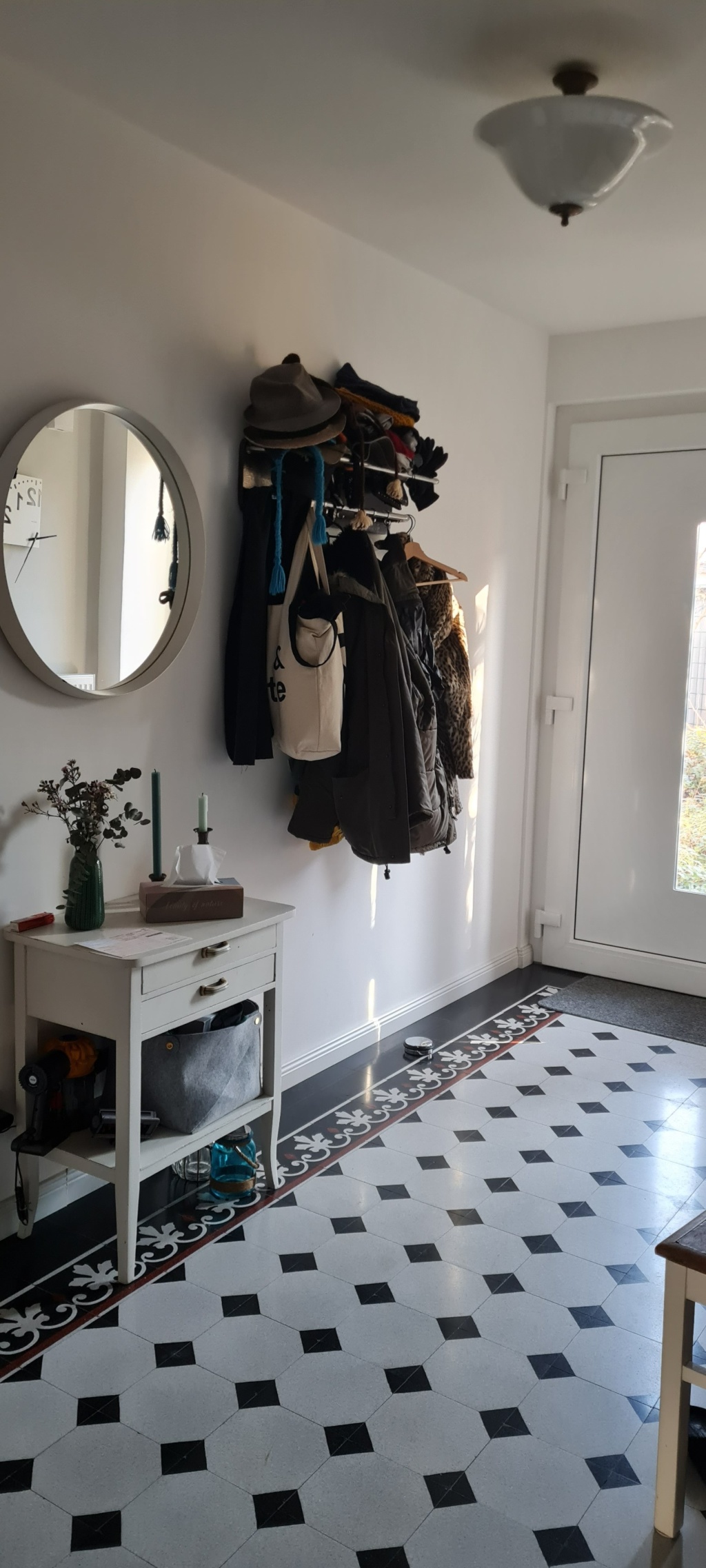 Möblierte Zwischenmiete (7,5 Wochen) für halbes Haus mit Mitbewohner, Garten & Kater – 50739 Köln Bilderstöckchen – Vorschaubild 5