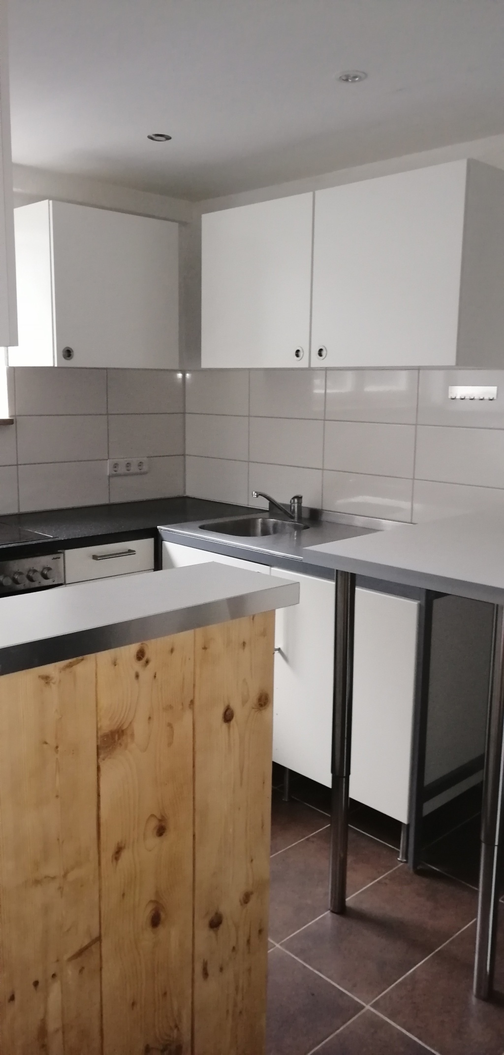 2-Zimmer UG Wohnung Umkreis Tübingen an ruhigen Student:in zu vermieten – Wiesenäckerstr 1-2, 72145 Tübingen Hirrlingen – Vorschaubild 4