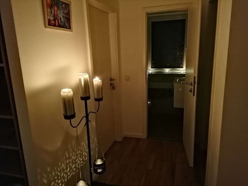 Habitación en WG Lichterfelde Drakestr. 75-85 - Flur Blick ins Bad