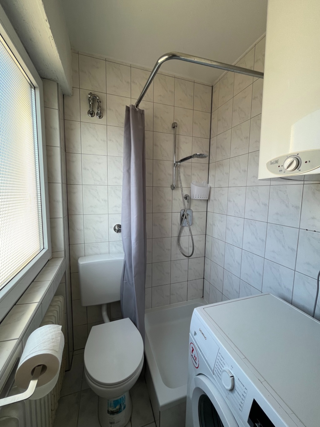 Helles Appartment in Stuttgart Möhringen 36 qm mit großer Terasse / in Uni Nähe (Uni Hohenheim, Uni Vaihingen) - ab 01.11.2026