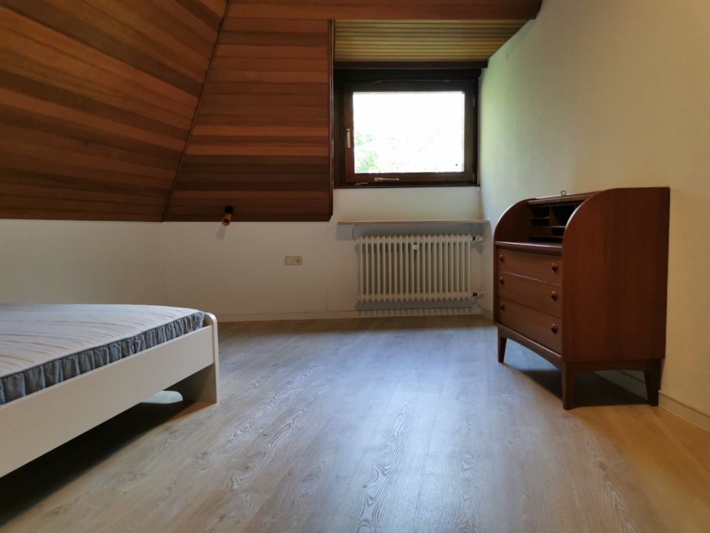Zwei Zimmer frei! in 7-Zimmer-WG in Villa direkt am Park Rosenhöhe. Zimmer 6 20m2 mit Südbalkon 525€ + Nebenkosten. Zimmer 5 14m2 440€ + Nebenkosten – 64287 Darmstadt Rosenhöhe – Vorschaubild 14