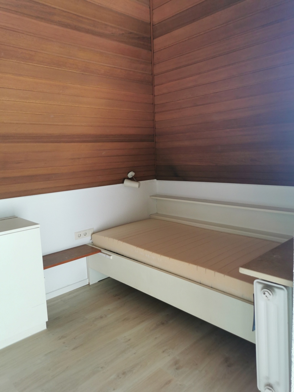 Zwei Zimmer frei! in 7-Zimmer-WG in Villa direkt am Park Rosenhöhe. Zimmer 6 20m2 mit Südbalkon 525€ + Nebenkosten. Zimmer 5 14m2 440€ + Nebenkosten – 64287 Darmstadt Rosenhöhe – Vorschaubild 8