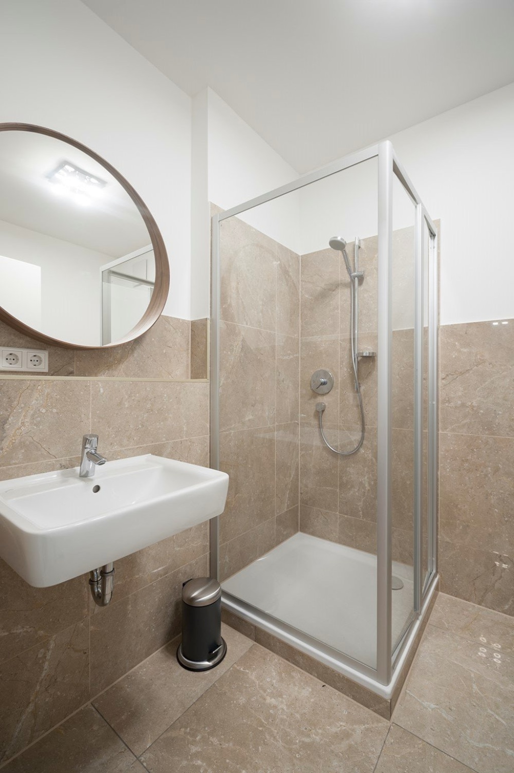 Flatshare Ludwigsvorstadt-Isarvorstadt Landwehrstr. 25 - picture 3