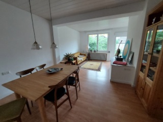 Mitbewohner*in für fröhliches, musikalisches Zuhause gesucht.