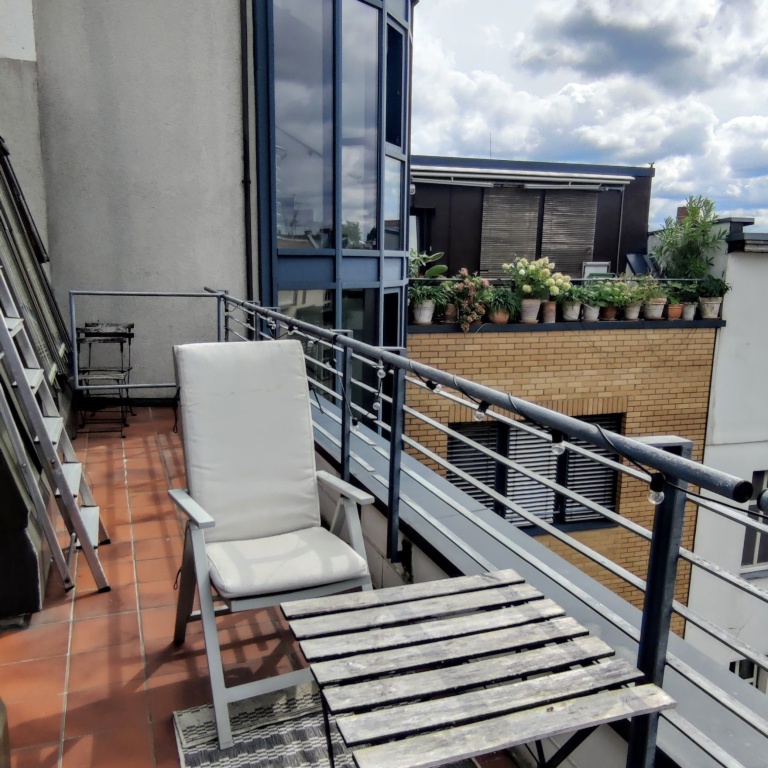 Penthouse with 2 rooms and 2 balconies in the heart of Prenzlauer Berg – Danziger Str.. 62, 10435 Berlin Prenzlauer Berg – Vorschaubild 2