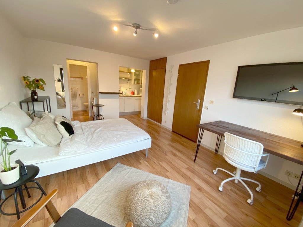 1-Zimmer-Wohnung Feuerbach Thomas-Mann-Straße 47 - Blick vom Fenster zur Küche