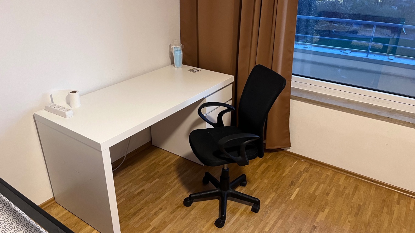 Habitación en WG Thalkirchen-Obersendling-Forstenried-Fürstenried-Solln Leo-Graetz-Str 7 - Home office