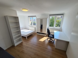 Imagen del anuncio: Hermosamente renovado, luminoso antiguo edificio habitación con acogedor nicho de cama (DG No. 3) en una gran ubicación