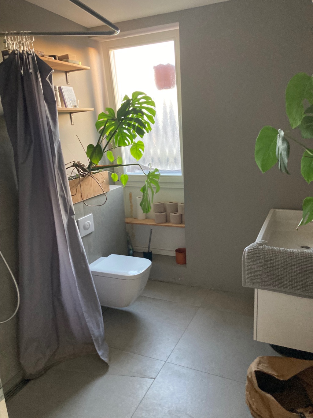 Wohnung Neukölln Lucy-Lameck-Strasse - Modern bathroom