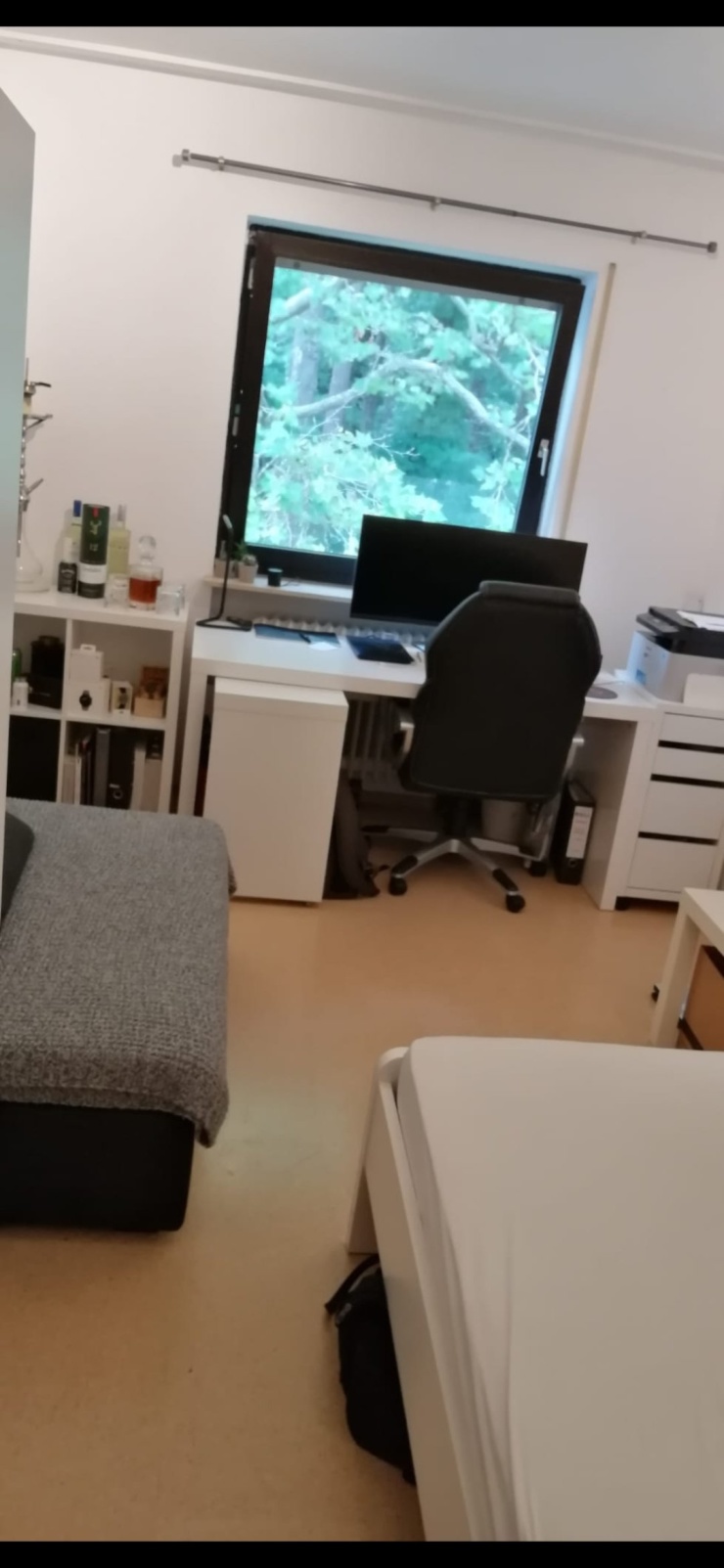 Zentrales WG Zimmer in 3er WG ) WGZimmer in ErlangenBurgberg