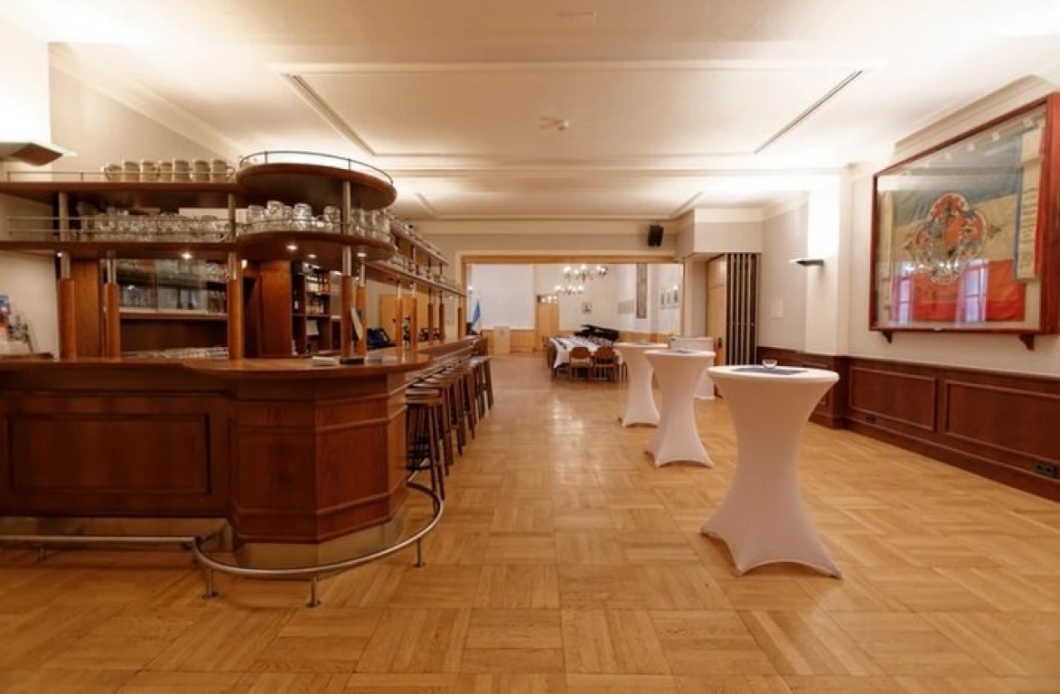 Studentenzimmer direkt an der Universität| katholische Studentenverbindung/catholic fraternity