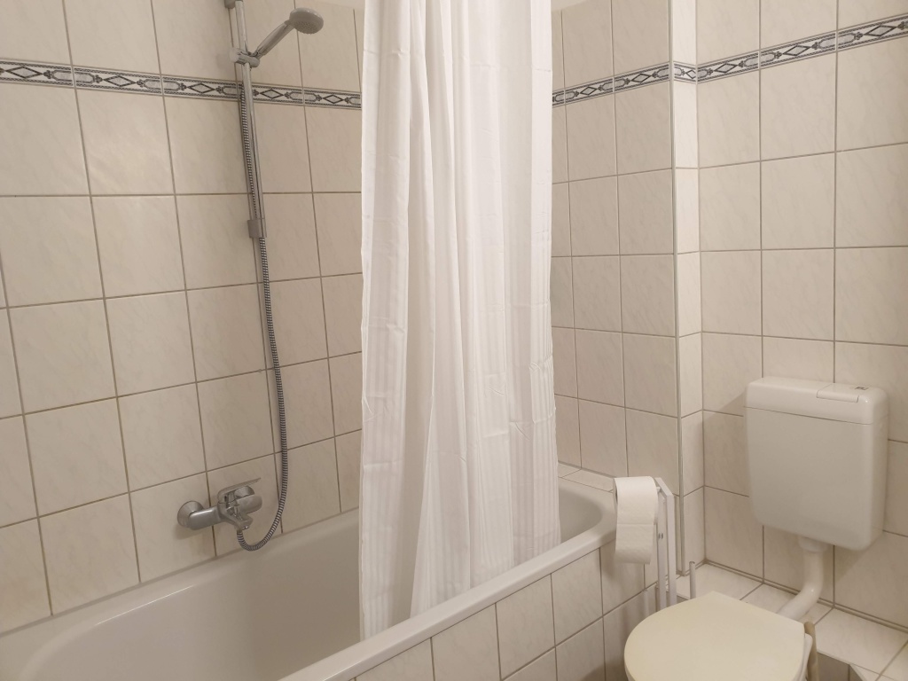 Schöne, ruhige Altbauwohnung in Friedrichshain / Nice, quiet flat in Friedrichshain – Ebelingstraße, 10249 Berlin Friedrichshain – Vorschaubild 7