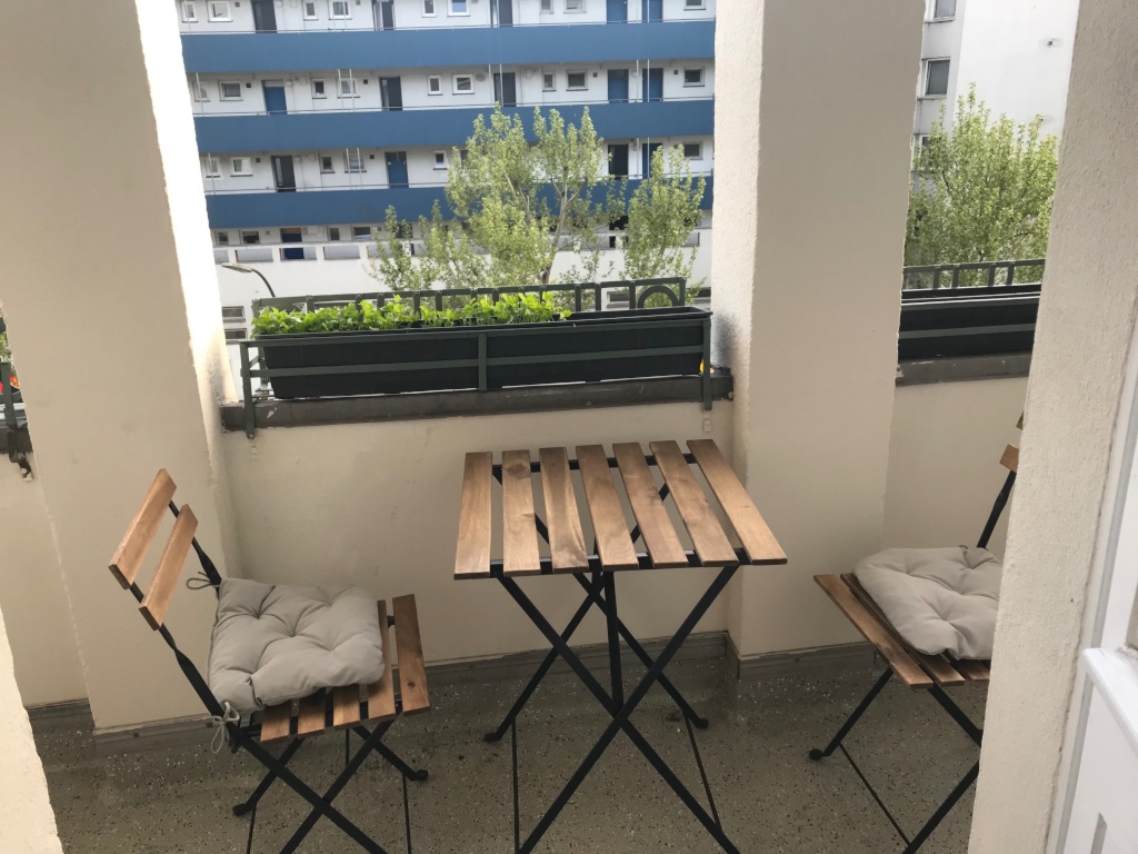 Zwischenmiete Berlin Mitte - Altbau mit Stuck - 01.-30.09.. - voll möbliert - sehr gut angebunden – Badstr. 20, 13357 Berlin Gesundbrunnen – Vorschaubild 3