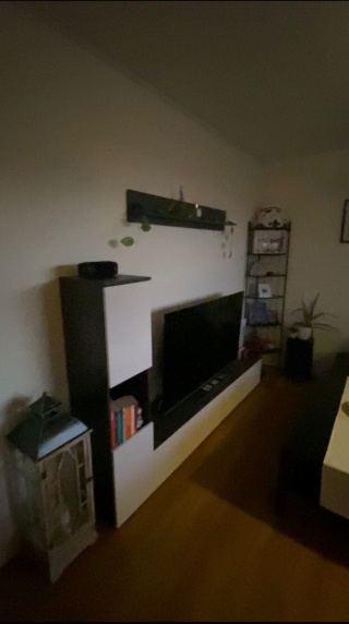 Anzeigenbild: 2-Zimmer-Wohnung mit Balkon in perfekter Lage.
