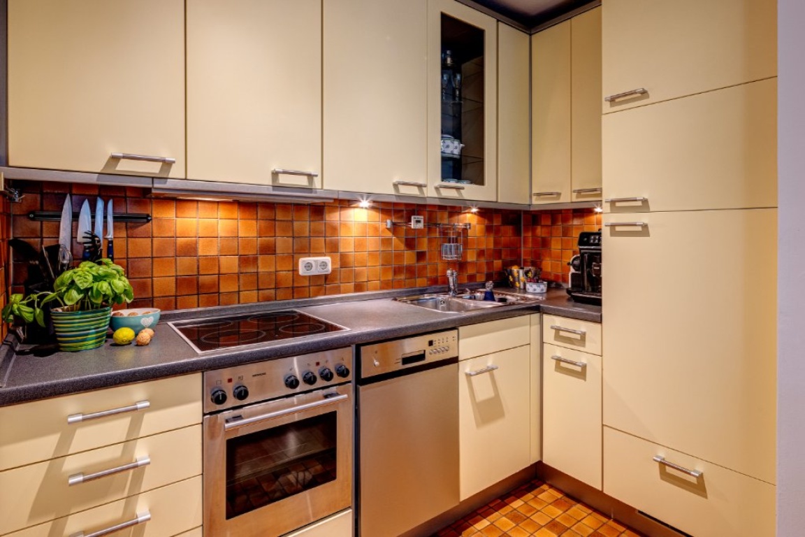 Wohnung Schwabing-West Emanuelstr. - Küchenzeile (voll ausgestattet) | Kitchenette (fully equipped)