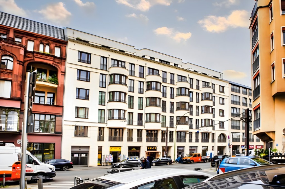 Furnished Apartment in Mitte- Anmeldung possible - from 1st October – chausseestr. 122, 10115 Berlin Mitte – Vorschaubild 3