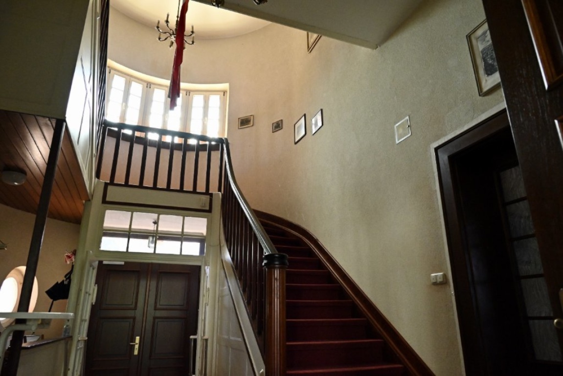 Habitación en WG Zentrum Licher Straße 49 - Flurtreppe