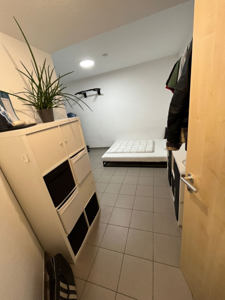 Studentenwohnheim WgZimmer 330€ WGZimmer in Köln