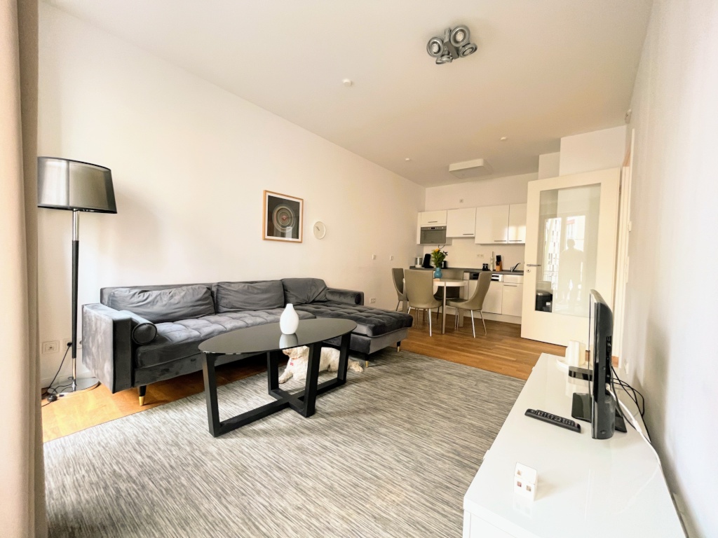 Furnished Apartment in Mitte- Anmeldung possible - from 1st October – chausseestr. 122, 10115 Berlin Mitte – Vorschaubild 5