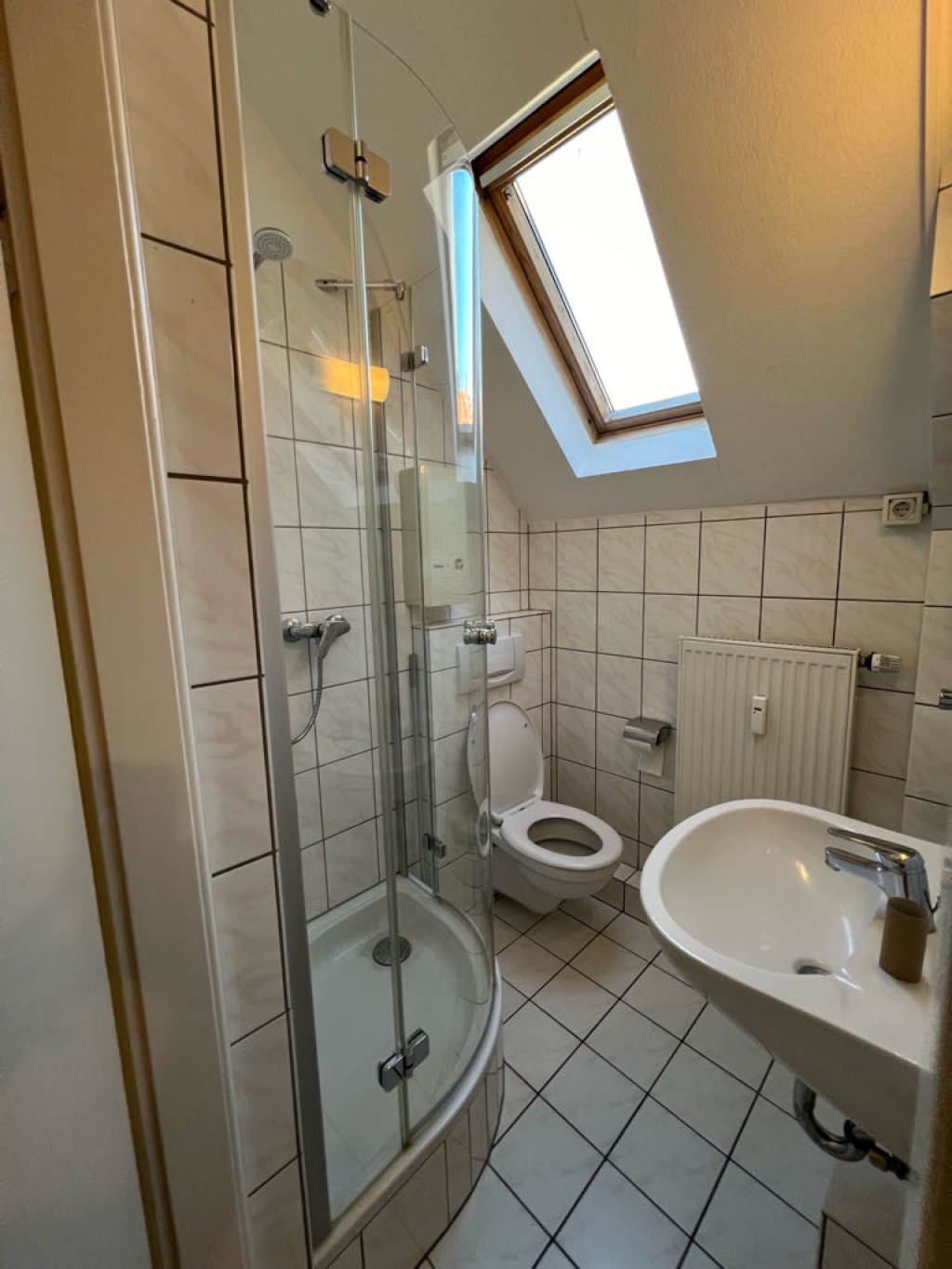 WG-Zimmer Bornheim Heidestraße 119 - Toilette